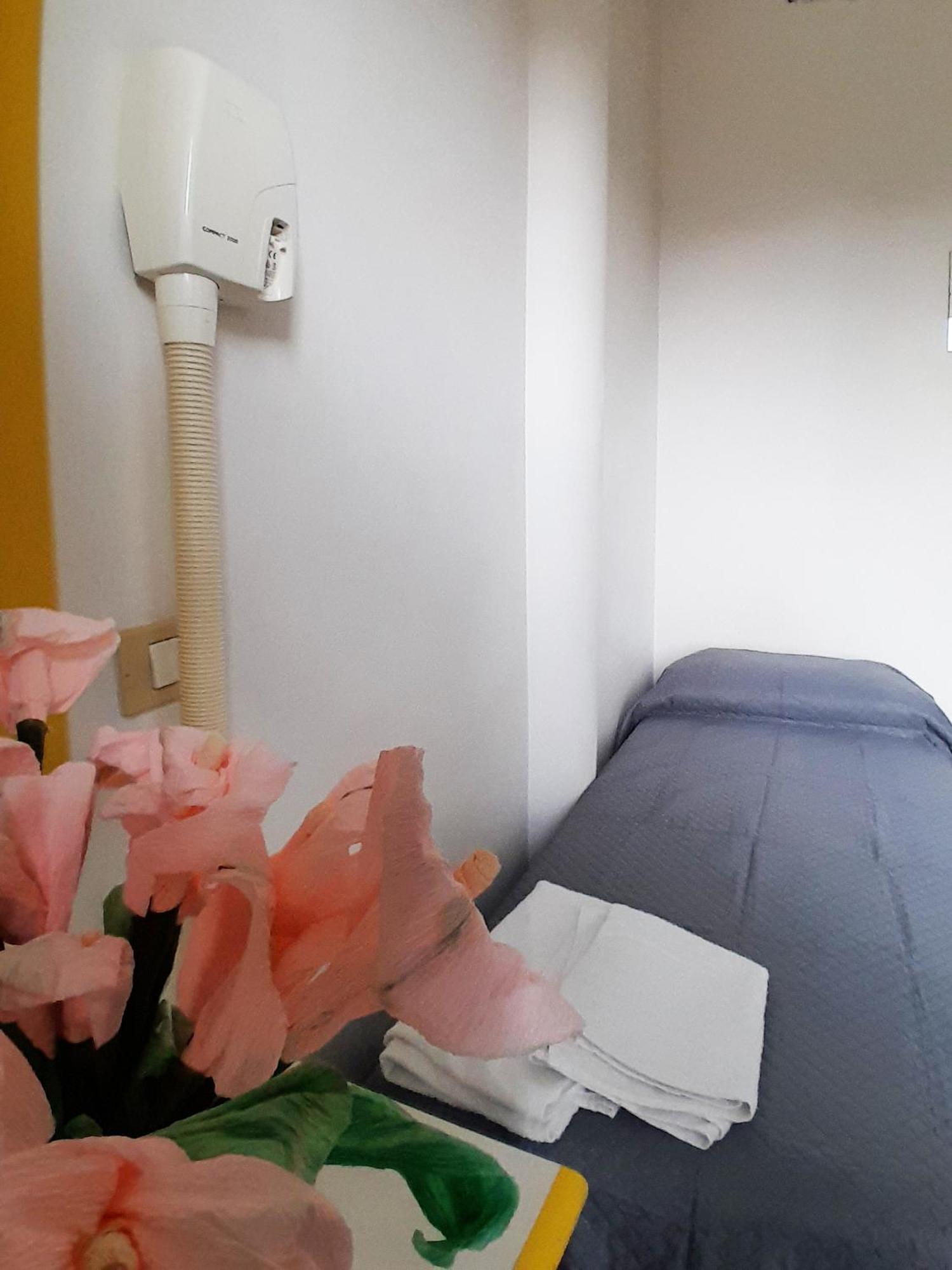 Hotel Berlino Каттолика Номер фото